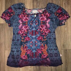 NWT Peaches Uniforms Floral Boho Scrub Top Sz. M
